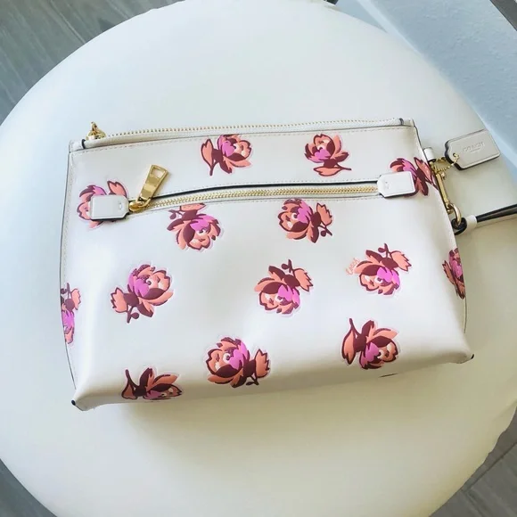 Coach Lamb Leather Clutch with Pink Floral Design - Picture 4 of 11